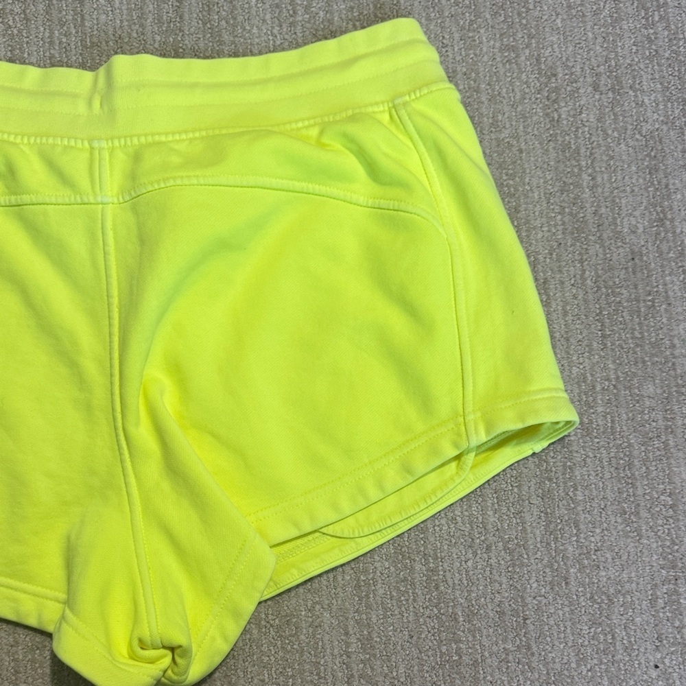 Lululemon Inner Glow High-Rise Short 3" Inseam Woman's Size 12 Neon Yellow - Picture 7 of 9